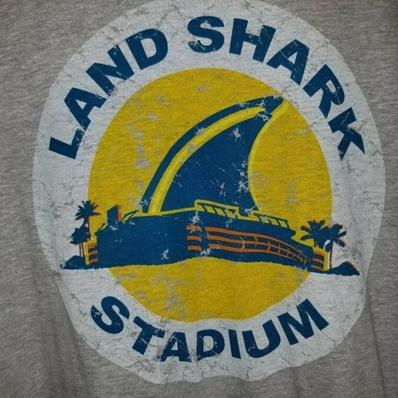 Land shark Beer Adult Size Large Shirt Gray Short Sleeve NEW - Picture 2 of 3